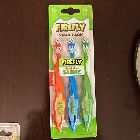Lot (19) Kids Toothbrushes All‎ New In Packages - Picture 3 of 4